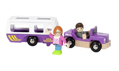 SUV mit Wohnwagen